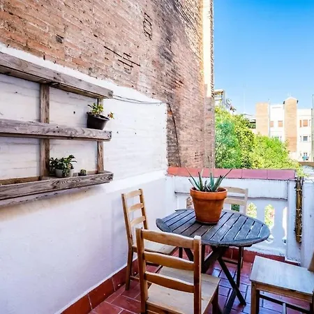 Private Terrace Attico 3bd In Gran De Gracia Barcelona